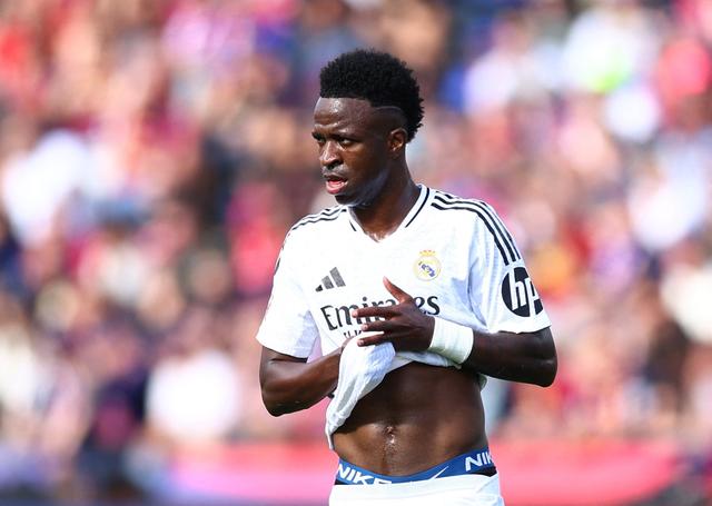 前的那个球, 员没有掩饰