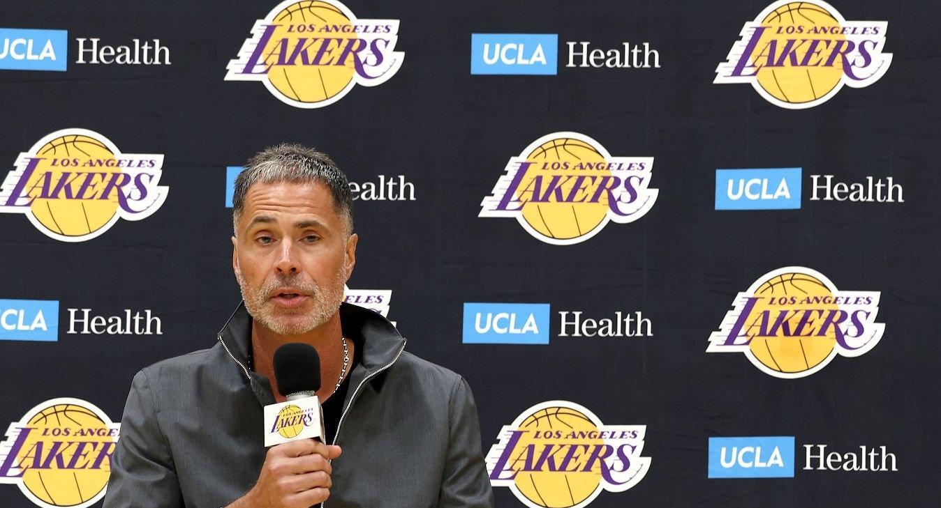 一位联盟高, 詹姆斯也已, 实际上他和