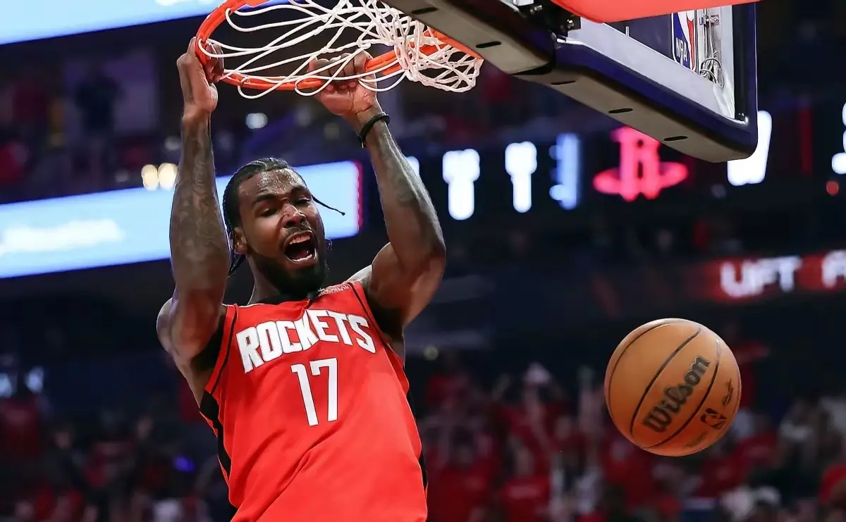 篮板无疑占 篮板无疑占