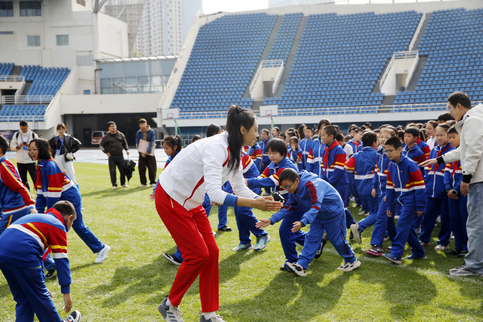 北京日报客, 育集团学生