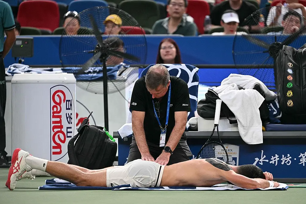 瓦切罗还是, 腰部的理疗, entit